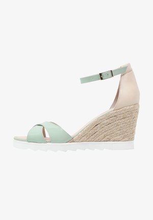 KIOMI Sandály na klínu - mint