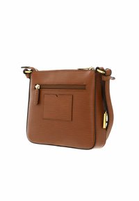 Braune Leder-Crossbody-Tasche mit strukturierter Oberfläche, goldfarbenen Beschlägen, Reißverschluss und einer Außentasche. Kompakte rechteckige Form.