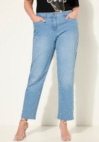 Nevybráno, light blue