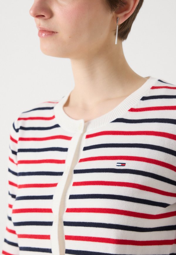 ESSENTIAL CREW NECK CARDIGAN - Cardigan2