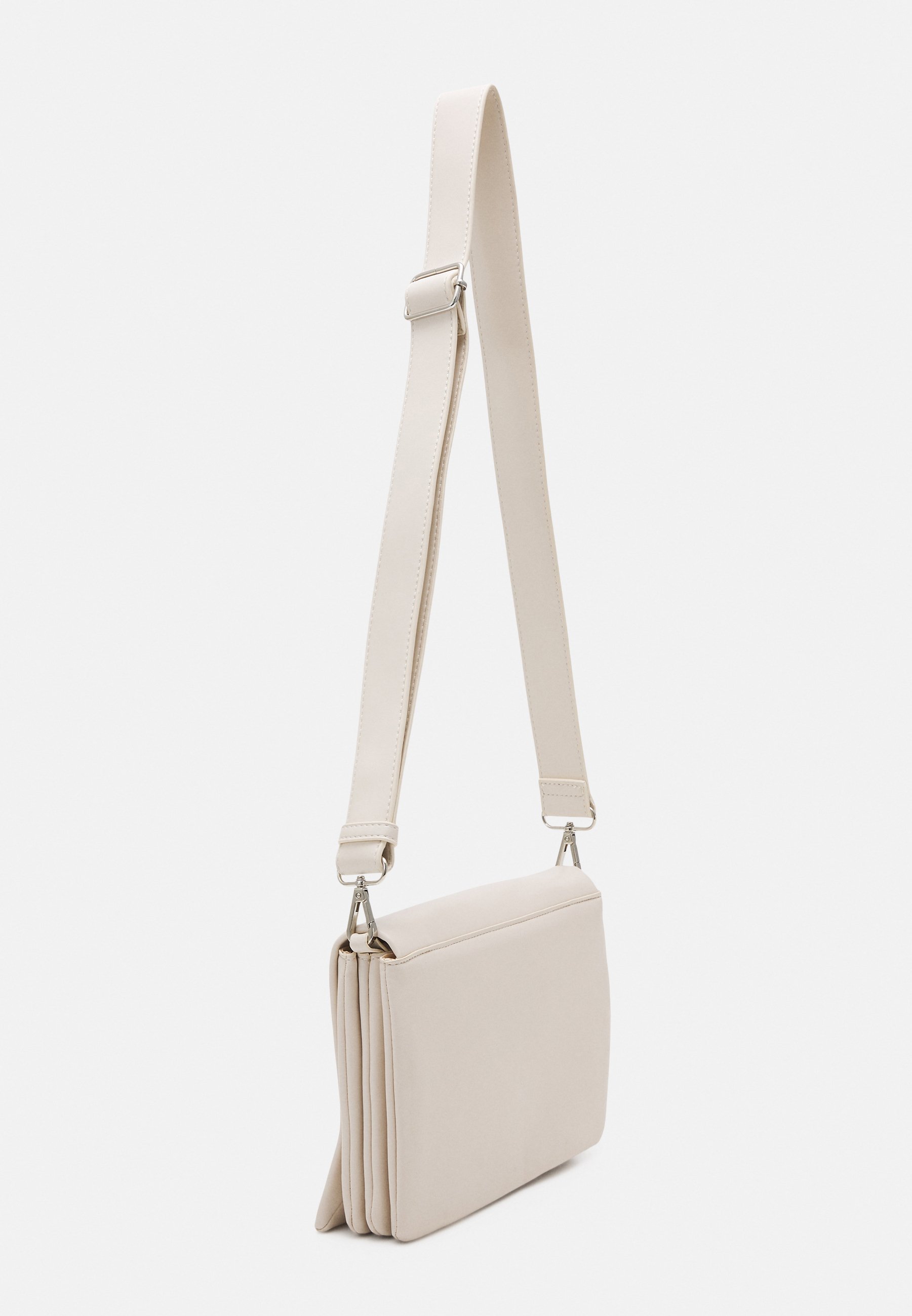 Tom Tailor Denim Ben Umhängetasche 25,5 cm Cross body modisch off white Tom Tailor Denim Ben Umhängetasche 25,5 cm Cross body modisch off white