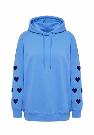 Sudadera con capucha azul claro con cordones y diseños de corazones azul oscuro que recorren ambas mangas.
