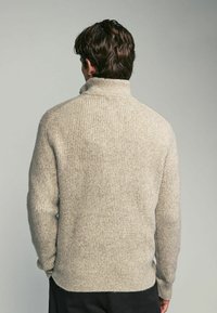 Next REGULAR FIT PREMIUM SOFT TOUCH QUARTER ZIP - Pulover - ecru white rib