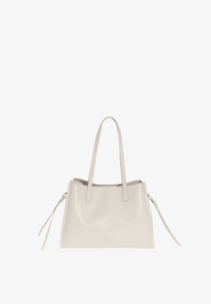 Borsa tote in pelle color crema con manici lunghi e cinturini laterali, forma rettangolare, texture liscia e logo discreto sul davanti.