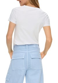 s.Oliver SLIM-FIT - T-Shirt basic - weiß