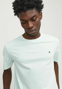 Jack & Jones JJEPAULOS TEE CREW NECK NOOS - Jednoduché tričko - soothing sea