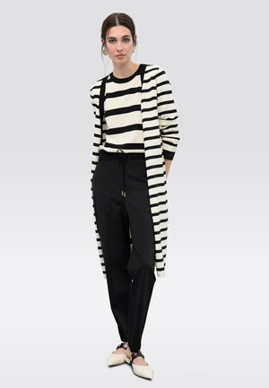 Chaqueta de punto - white