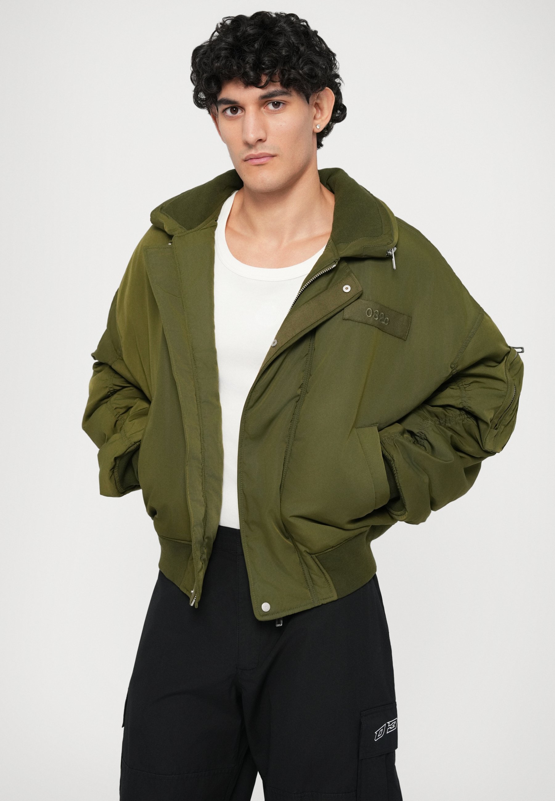 032c HUNTING UNISEX - Bomber Jacket - olive green/dark green - Zalando