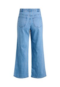 Hellblaue Jeans mit weitem Bein, hohem Bund, zwei Gesäßtaschen und sauberem Saum. Weicher Stoff mit leicht verblasstem Finish.