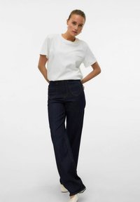 Vero Moda - WEIT GESCHNITTEN VMTESSA BEINSCHNITT - Tiesaus kirpimo džinsai - dark blue denim Miniatiūros vaizdas 1