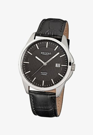 Montre-bracelet pour homme Regent avec cadran noir texturé, index argentés, affichage de la date à 3 heures, boîtier argenté et bracelet en cuir noir.