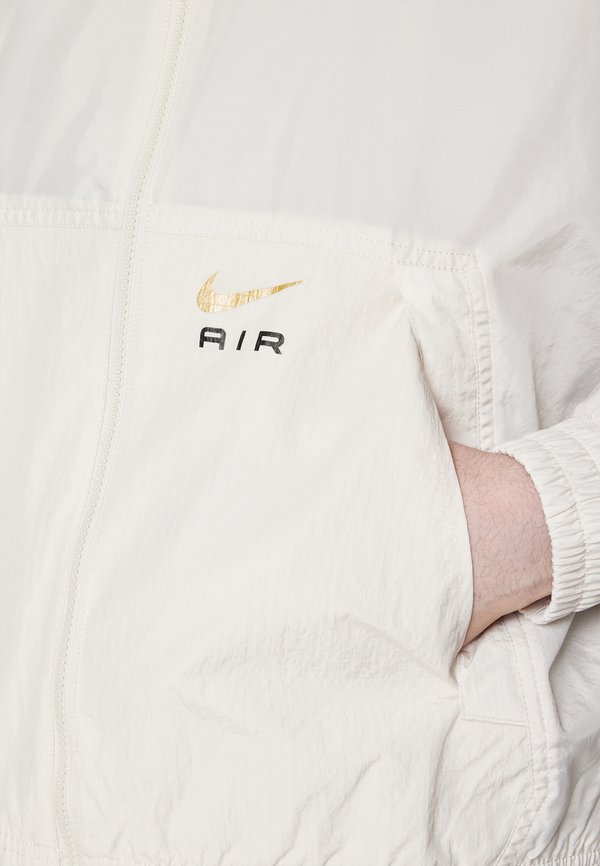 AIR TRACKTOP - Training jacket2