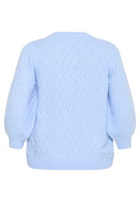 Jasnoniebieski, dzianinowy sweter z teksturowanym wzorem, z okrągłym dekoltem oraz balonowymi rękawami, z ribbowanymi mankietami i dołem.
