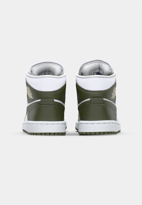 AIR JORDAN 1 MID - High-top trainers4