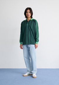 adidas Originals LONG SLEEVE - Piké - mineral green