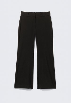 Pantalon noir à jambes larges avec passants de ceinture, fermeture éclair devant et une texture subtile à côtes verticales, présenté à plat sur un fond clair.