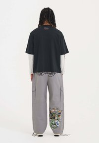 Thumbnail Image 6