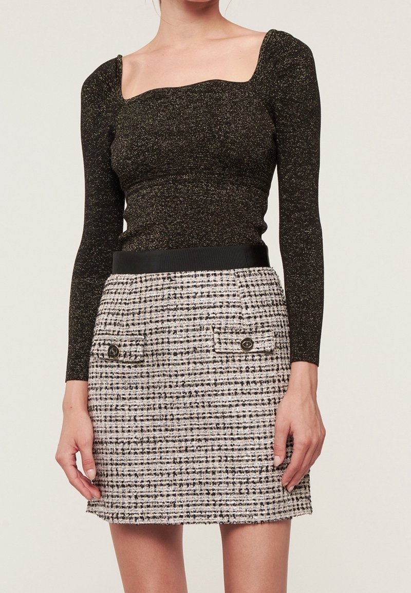 Motivi Stickad tröja - black