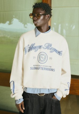 Bershka, ROUND NECK PRINTED - SWEATSHIRT - Sweatshirt - white