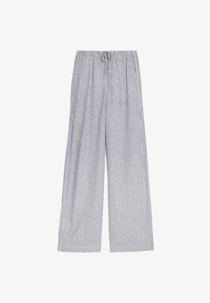 Lichte, wijde broek van gestreept materiaal, met een elastische tailleband en koord. Beschikbare kleuren zijn marineblauw en wit.