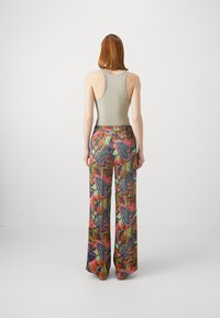 MAX&Co. STEFY - Bukse - olive