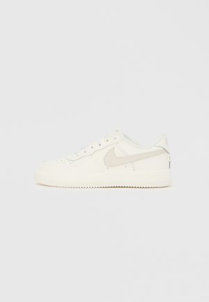 FORCE 1 LOW UNISEX - Sneakers basse - sail/brown