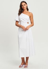 SÁVEL KARLINA  - Dienas kleita - white