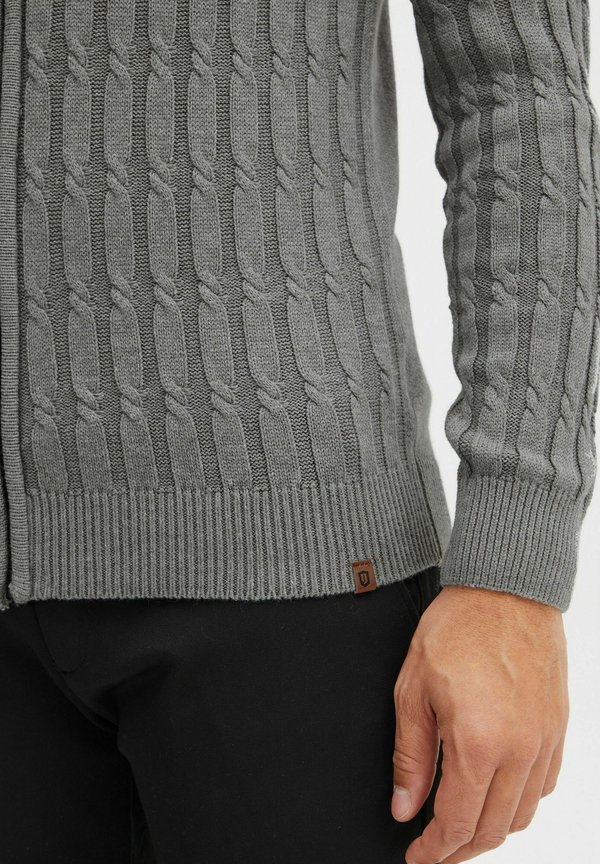 IDPaulomo - Cardigan2