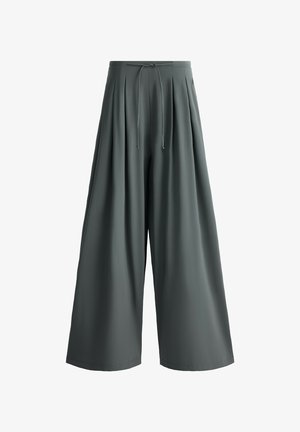 OYSHO, LIGHT TOUCH WIDE-LEG TROUSERS 34186229 - Pantalon classique - grey