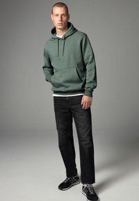 Next RICH - Sweat à capuche - green