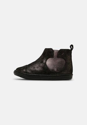 BOUBA APPLE - Stiefelette - black