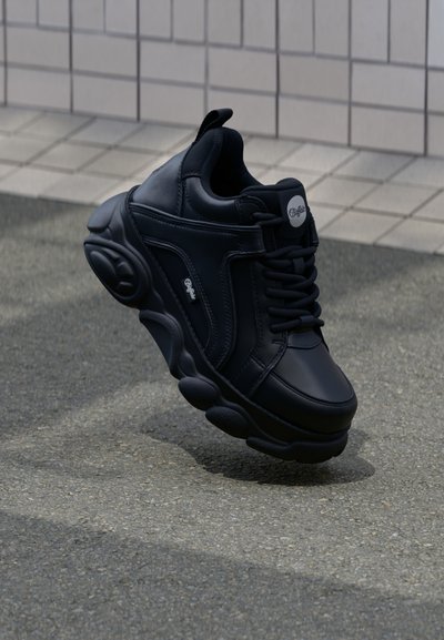 CORIN - Baskets basses - black