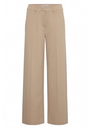 Beige wijde broek van zachte stof, met een gladde textuur, voorplooien en een platte tailleband met ceintuurlussen.