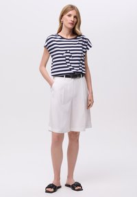 Greenpoint - T-shirt z nadrukiem