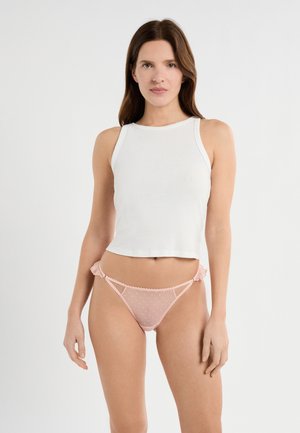 STRING - String - rose poudre