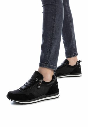 Refresh Zapatillas - black