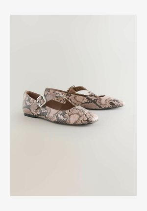 Konnanaha mustriga madala kontsaga kingad helelilla ja pruuni tooniga, avatud varbaosaga, külje peal reguleeritava pandlaga.