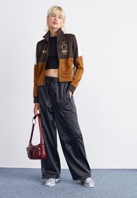 Nike Sportswear Tréning dzseki - brown/light british tan/sail