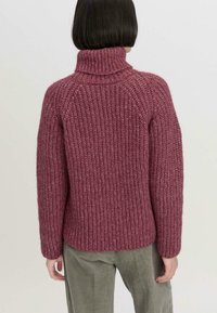 hessnatur Strickpullover - dunkelrot