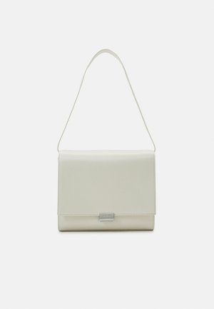 Calvin Klein ARCHIVE SHOULDER BAG SHINY - Bolso de mano - ecru