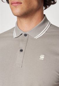 G-STAR DUNDA SLIM STRIPE - Polo krekls - rock ridge