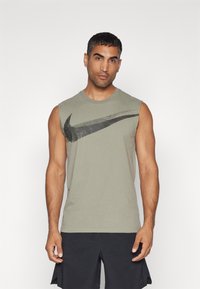 Nike Performance - Top