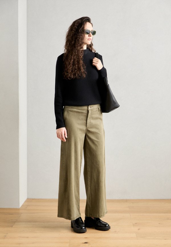 ROSEMARY - Trousers - sea turtle4