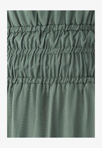 Niewybrane, bay leaf