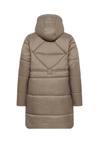 Lysebrunt pufferjakke med hætte, med diagonale syninger, en indsnævret talje og lange ærmer. Stoffet ser glat og blankt ud.