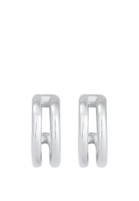 Orecchini a cerchio in argento con una superficie liscia e lucida, caratterizzati da un design a doppio anello, che mette in risalto un'estetica moderna e minimalista.