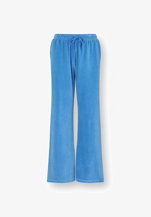 Weiche, hellblaue Lounge-Hose mit elastischem Bund und Kordelzug, weiter, locker sitzender Schnitt, auf weißem Hintergrund dargestellt.