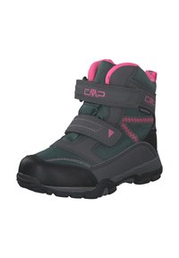 Bota de senderismo gris impermeable con acentos en rosa, correa de velcro, suela de goma y paneles de tela texturizada para mayor durabilidad y agarre.