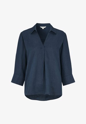 Laivastonsininen naisten pusero, jossa on kolme neljäsosaa hihan pituudesta, avoin V-aukko ja edessä laskosdetaili, valmistettu kevyestä kankaasta.