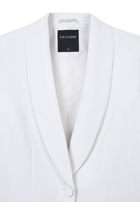 Blazer bianco con rever a punta, chiusura a un bottone e dettagli cuciti. Etichetta con la scritta "CALLIOPE", taglia piccola. Tessuto liscio e leggero.